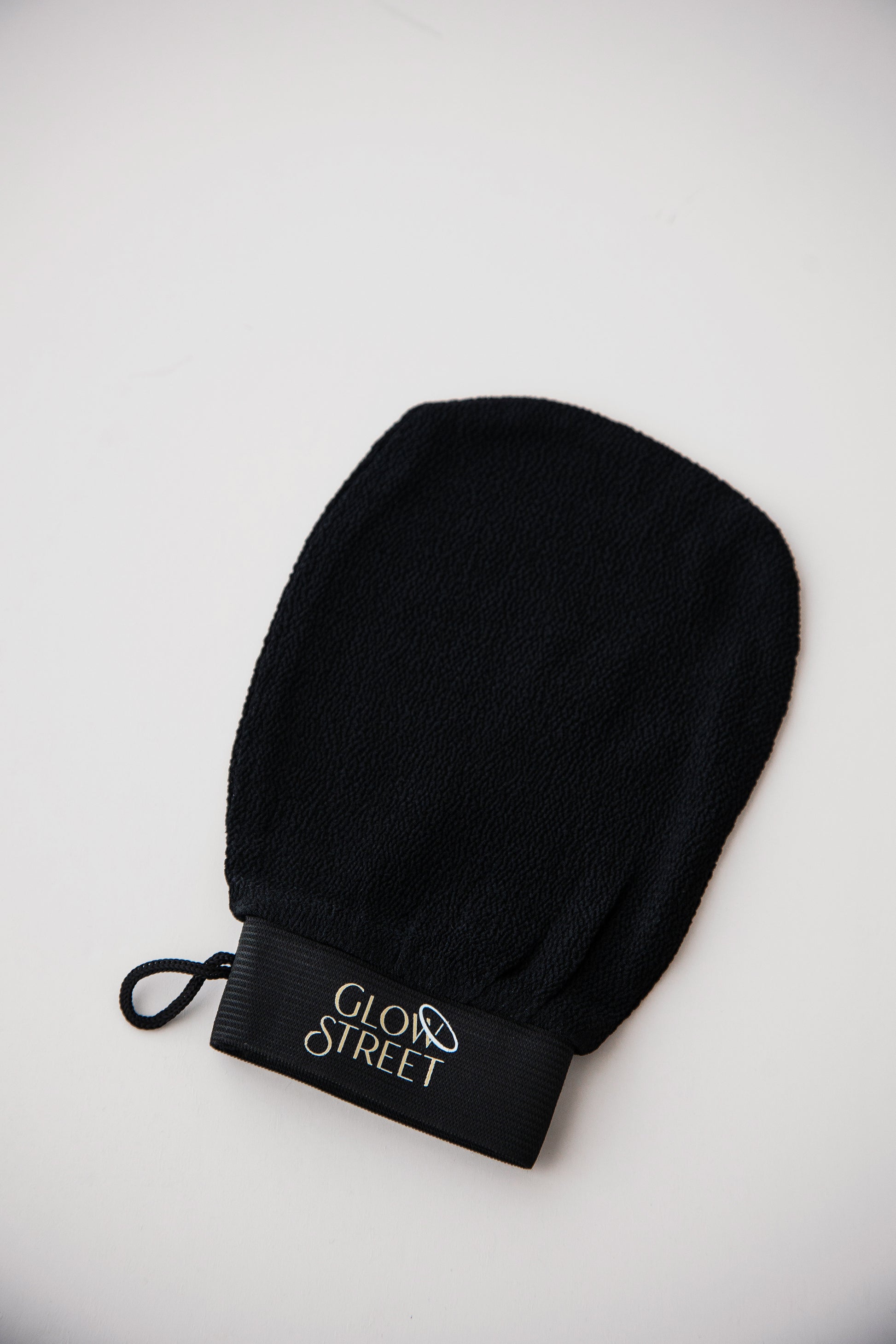 EXFOLIATING MITT image 1